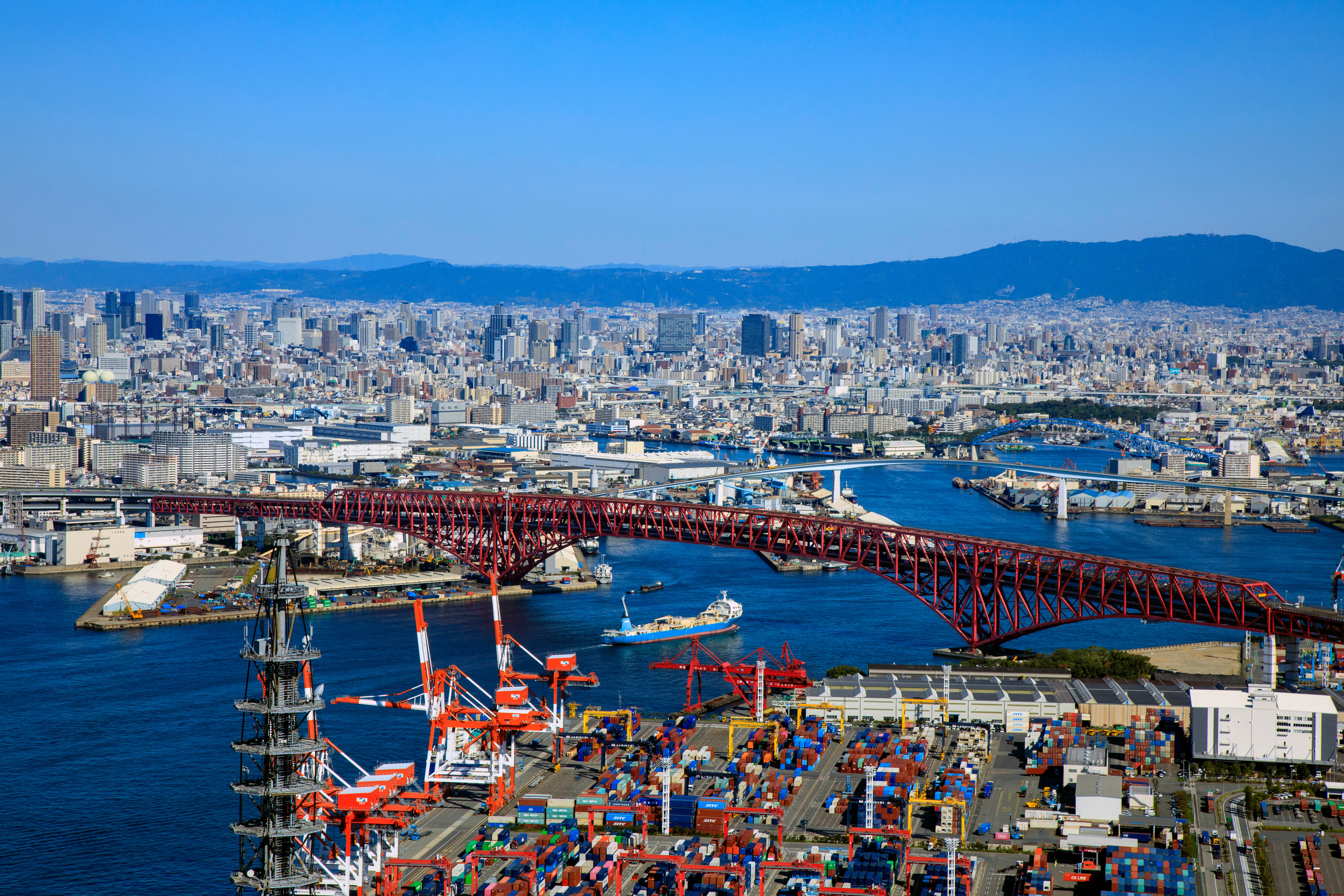 空撮_AdobeStock_539986834
